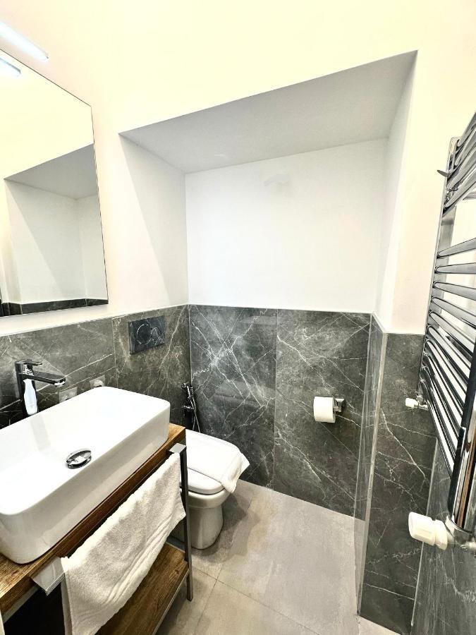 Ad Suites Tritone Рим Екстер'єр фото